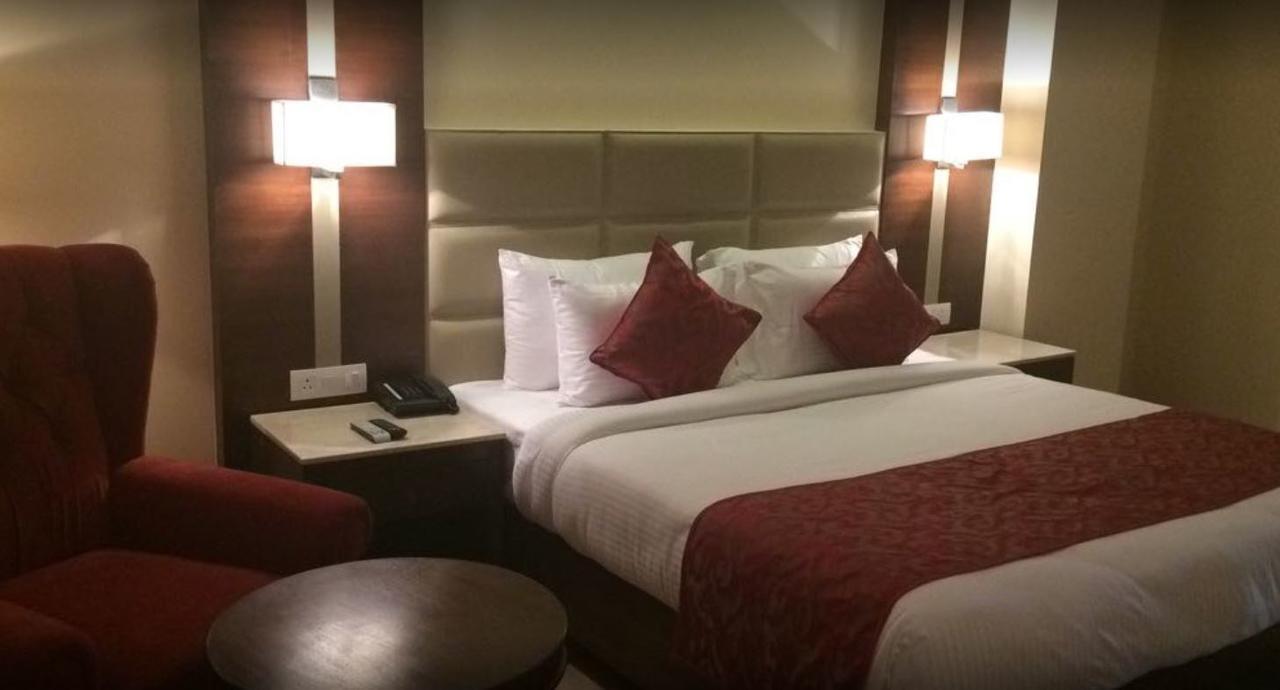 Continent Hotel Nawanshahr Nawāshahr Esterno foto